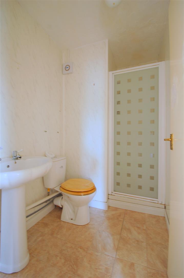 Flat C Shower Room
